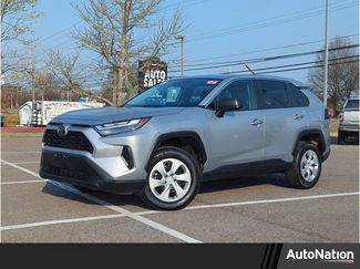 Used 2025 Toyota RAV4 LE video 1