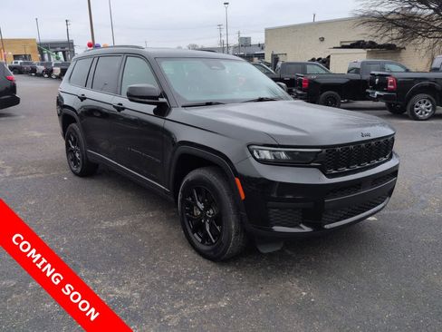 Certified 2024 Jeep Grand Cherokee L Laredo image 2