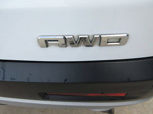 Certified 2019 GMC Acadia SLT AWD/4WD image 12