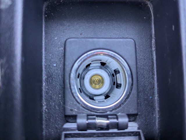Used 2024 Jaguar XF R-Dynamic SE RWD image 21