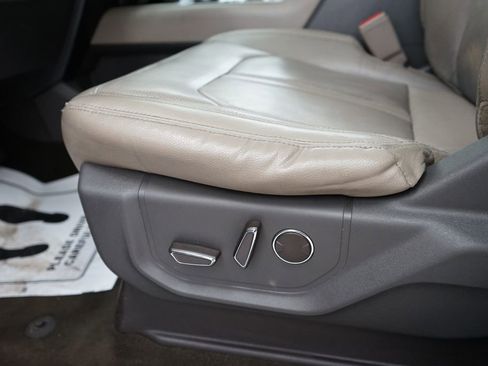 Used 2019 Ford Expedition Limited w/ Equipment Group 301A image 31