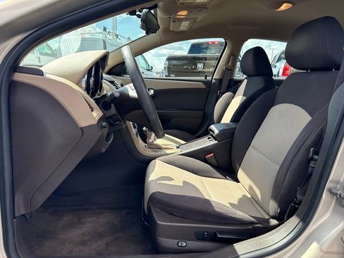 Used 2011 Chevrolet Malibu LS FWD image 15