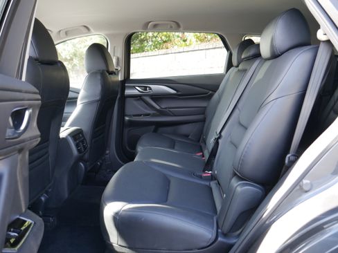 Used 2019 MAZDA CX-9 Touring image 14