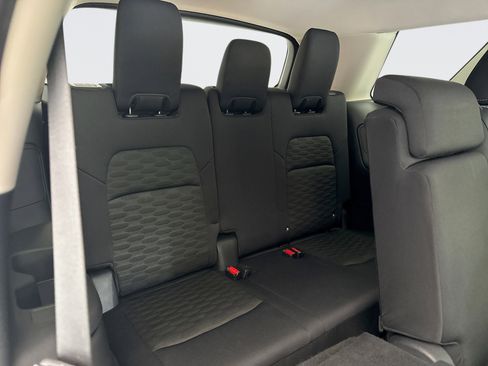 Used 2023 Nissan Pathfinder S AWD/4WD image 18