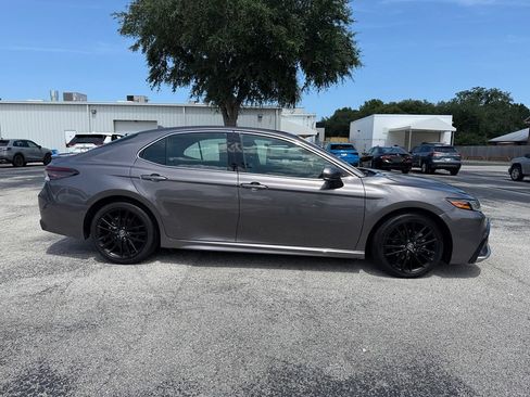 Used 2024 Toyota Camry XSE FWD image 11