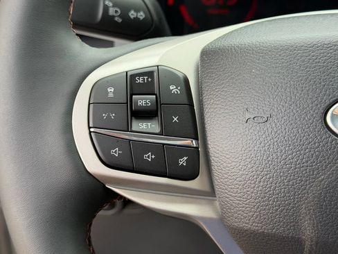 New 2026 Ford Explorer Active w/ Active Comfort Package RWD image 28