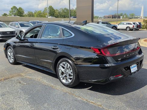 Used 2023 Hyundai Sonata SEL w/ Convenience Package image 6