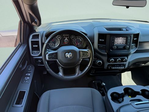 Used 2024 RAM 2500 Tradesman w/ Chrome Appearance Group AWD/4WD image 7