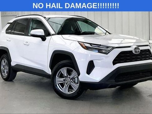 Used 2024 Toyota RAV4 XLE AWD/4WD image 34