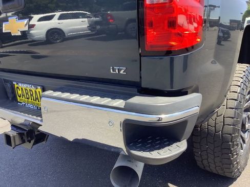 Used 2018 Chevrolet Silverado 2500 LTZ w/ Duramax Plus Package AWD/4WD image 42