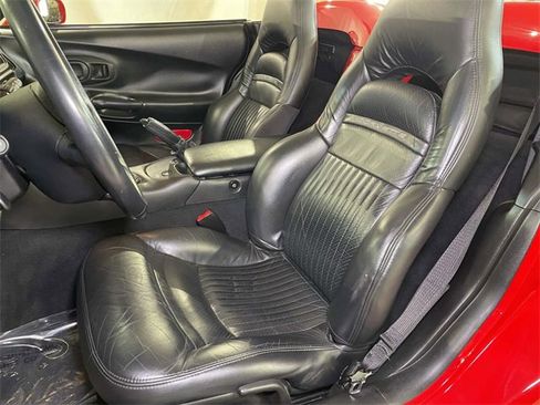 Used 2000 Chevrolet Corvette Convertible w/ Memory Pkg image 13