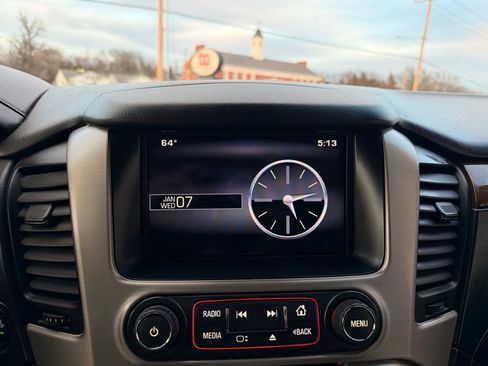 Used 2015 GMC Yukon Denali w/ Premium Package AWD/4WD image 20