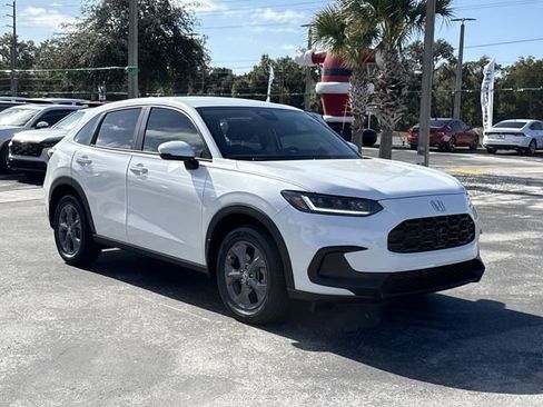 New 2026 Honda HR-V LX image 4