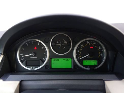 Used 2009 Land Rover Range Rover Sport HSE AWD/4WD image 40