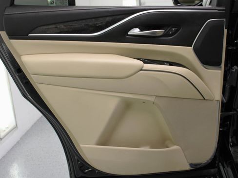 Used 2022 Cadillac Escalade Premium Luxury w/ Performance Package RWD image 41