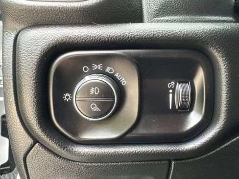 Used 2023 RAM 1500 Big Horn AWD/4WD image 29