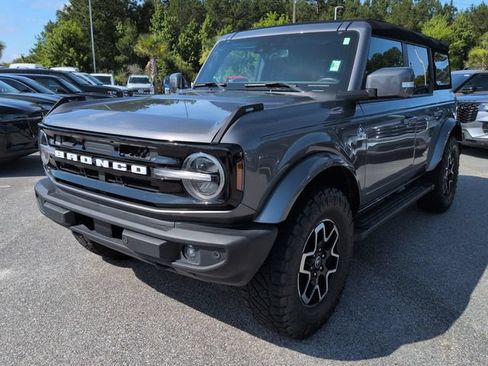 Used 2024 Ford Bronco Outer Banks AWD/4WD image 8