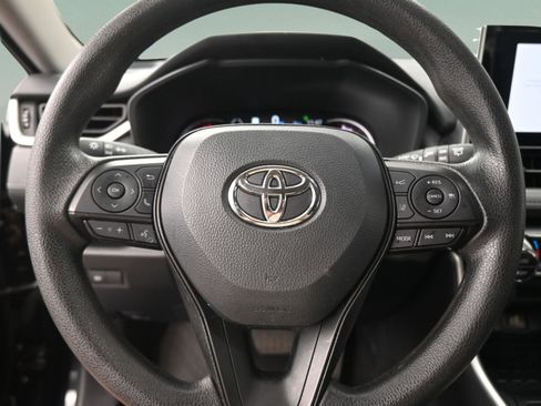 Certified 2025 Toyota RAV4 XLE image 27