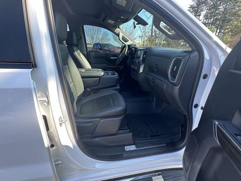 Used 2021 Chevrolet Silverado 1500 LT w/ Convenience Package II AWD/4WD image 14