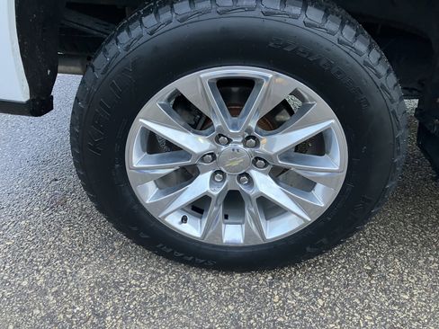 Used 2020 Chevrolet Silverado 1500 LTZ w/ LTZ Premium Package image 17