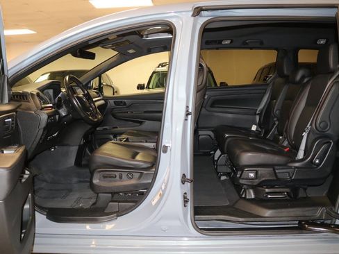 Used 2024 Honda Odyssey Sport image 16