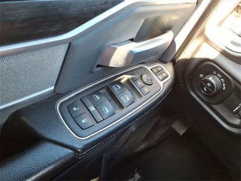 Used 2023 RAM 2500 Big Horn w/ Level 1 Equipment Group image 27