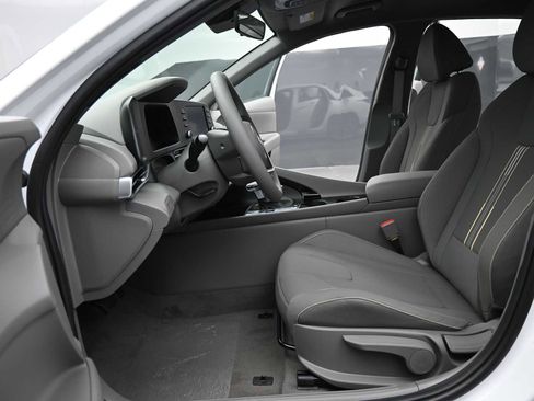 New 2026 Hyundai Elantra Blue image 16