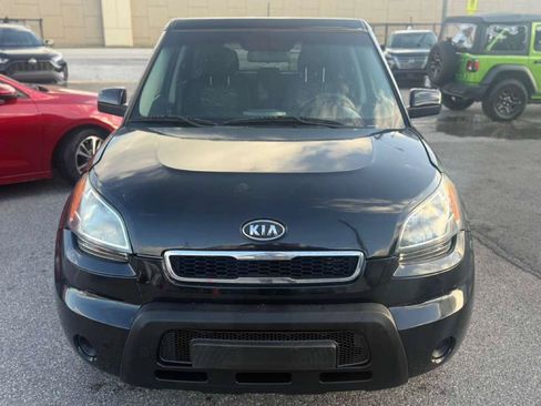 Used 2011 Kia Soul + w/ Audio Pkg FWD image 2