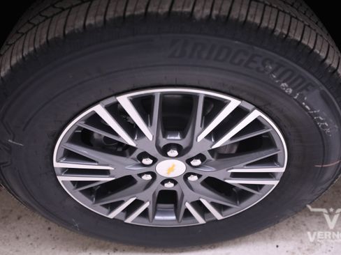 New 2026 Chevrolet Traverse LT image 36