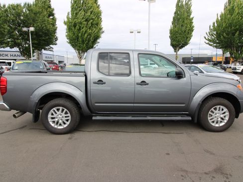 Used 2017 Nissan Frontier SV w/ SV Value Truck Package image 8