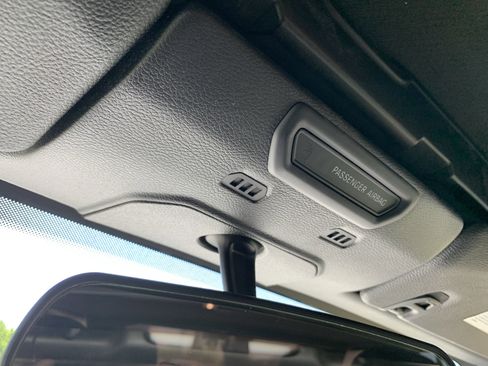 Used 2018 Jeep Wrangler Unlimited Sport AWD/4WD image 28