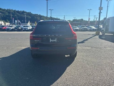 Used 2020 Volvo XC60 T5 Momentum w/ Protection Package AWD/4WD image 6