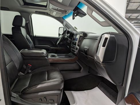 Used 2018 GMC Sierra 3500 SLT w/ Driver Alert Package AWD/4WD image 21