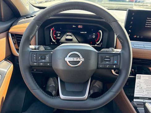 New 2026 Nissan Rogue Platinum AWD/4WD image 15