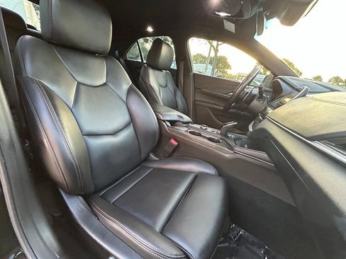 Used 2023 Cadillac CT4 V w/ Technology Package RWD image 27