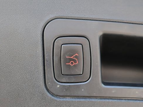 Used 2018 Tesla Model S 75D image 59