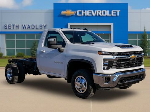 New 2026 Chevrolet Silverado 3500 LT w/ Convenience Package AWD/4WD image 37