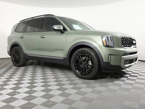 Used 2023 Kia Telluride EX X-Line image 3
