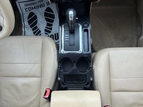 Used 2010 Ford Escape Limited image 16