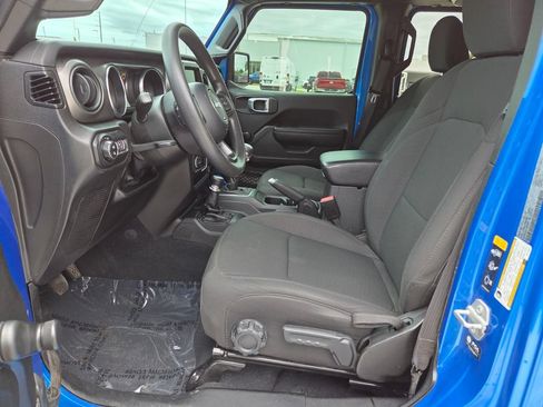 Used 2022 Jeep Gladiator Sport AWD/4WD image 27