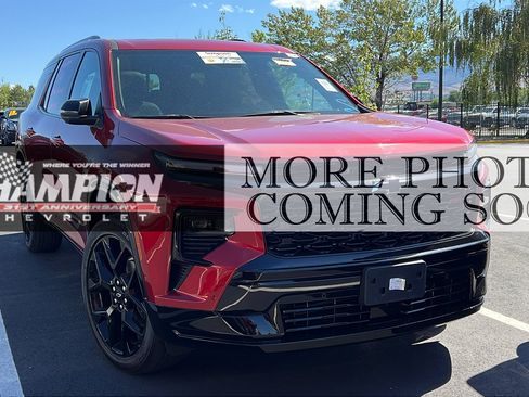 Used 2024 Chevrolet Traverse RS w/ LPO, Floor Liner Package AWD/4WD image 1