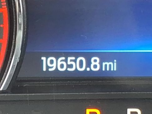 Used 2023 Ford Explorer XLT w/ Equipment Group 202A image 29