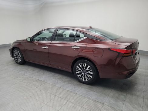 Used 2023 Nissan Altima 2.5 SV image 3