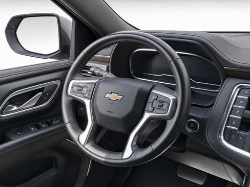 Used 2024 Chevrolet Tahoe Premier AWD/4WD image 24