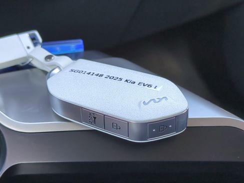 New 2025 Kia EV6 Light image 29