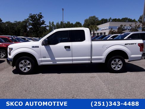 Used 2015 Ford F150 XLT image 2