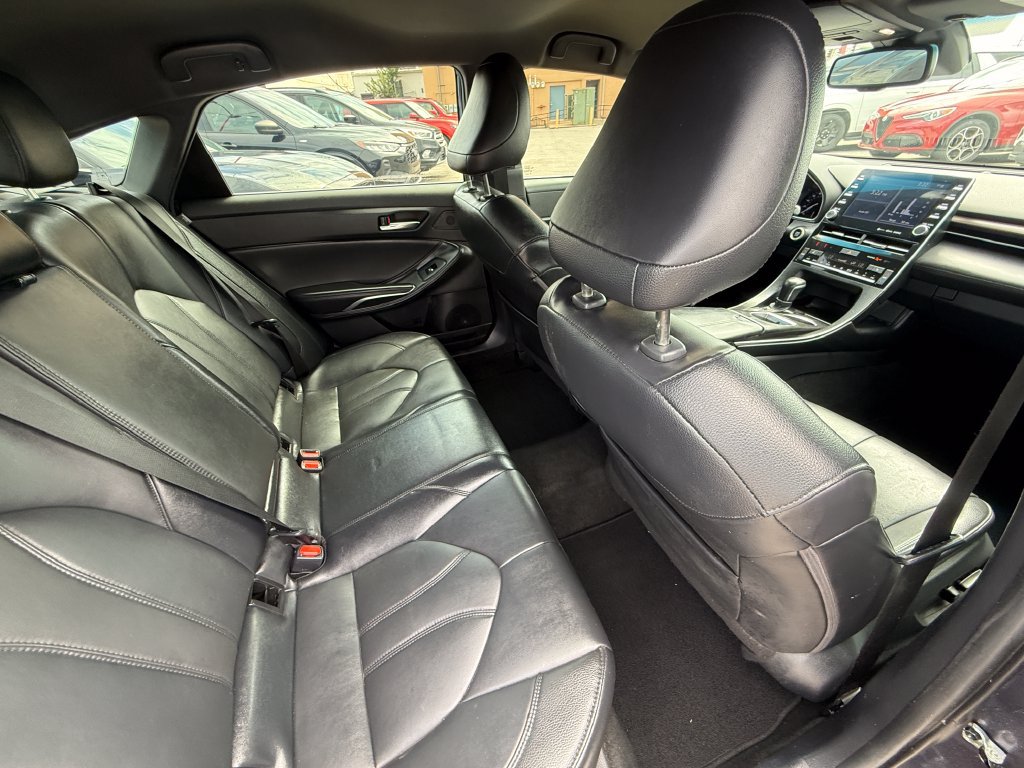 Used 2022 Toyota Avalon XLE FWD image 15