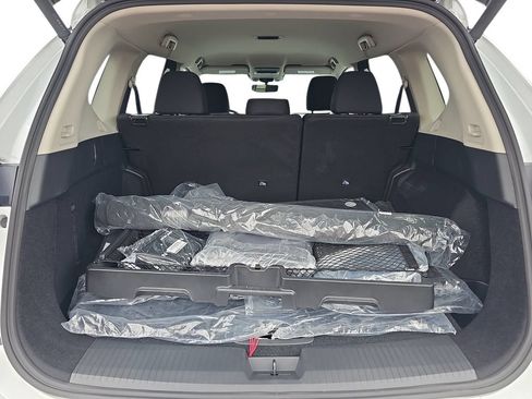 Used 2026 Nissan Rogue SV FWD image 28