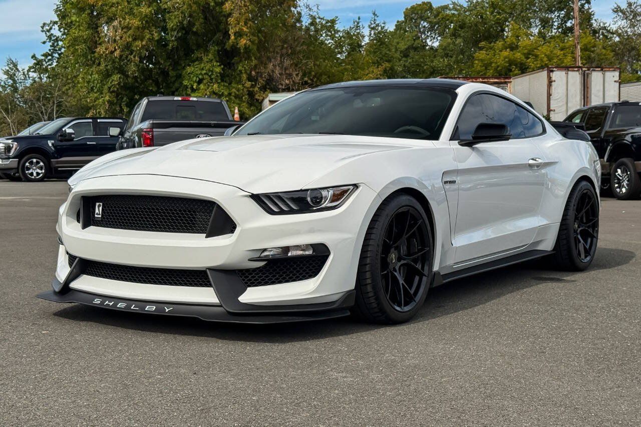 Used 2018 Ford Mustang Shelby GT350 w/ Electronics Package RWD image 20