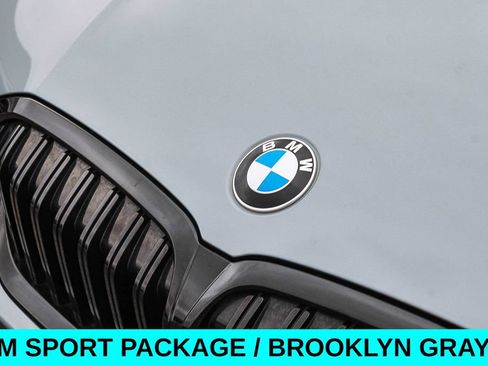 Used 2023 BMW 330i Sedan w/ M Sport Package RWD image 9